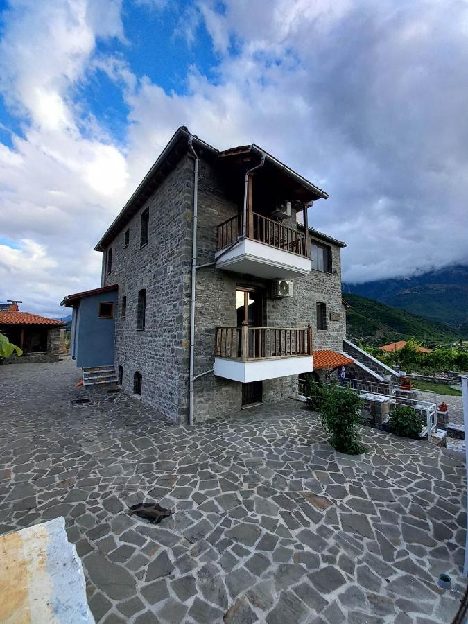 The Stone House Aparthotel Përmet Exteriör bild
